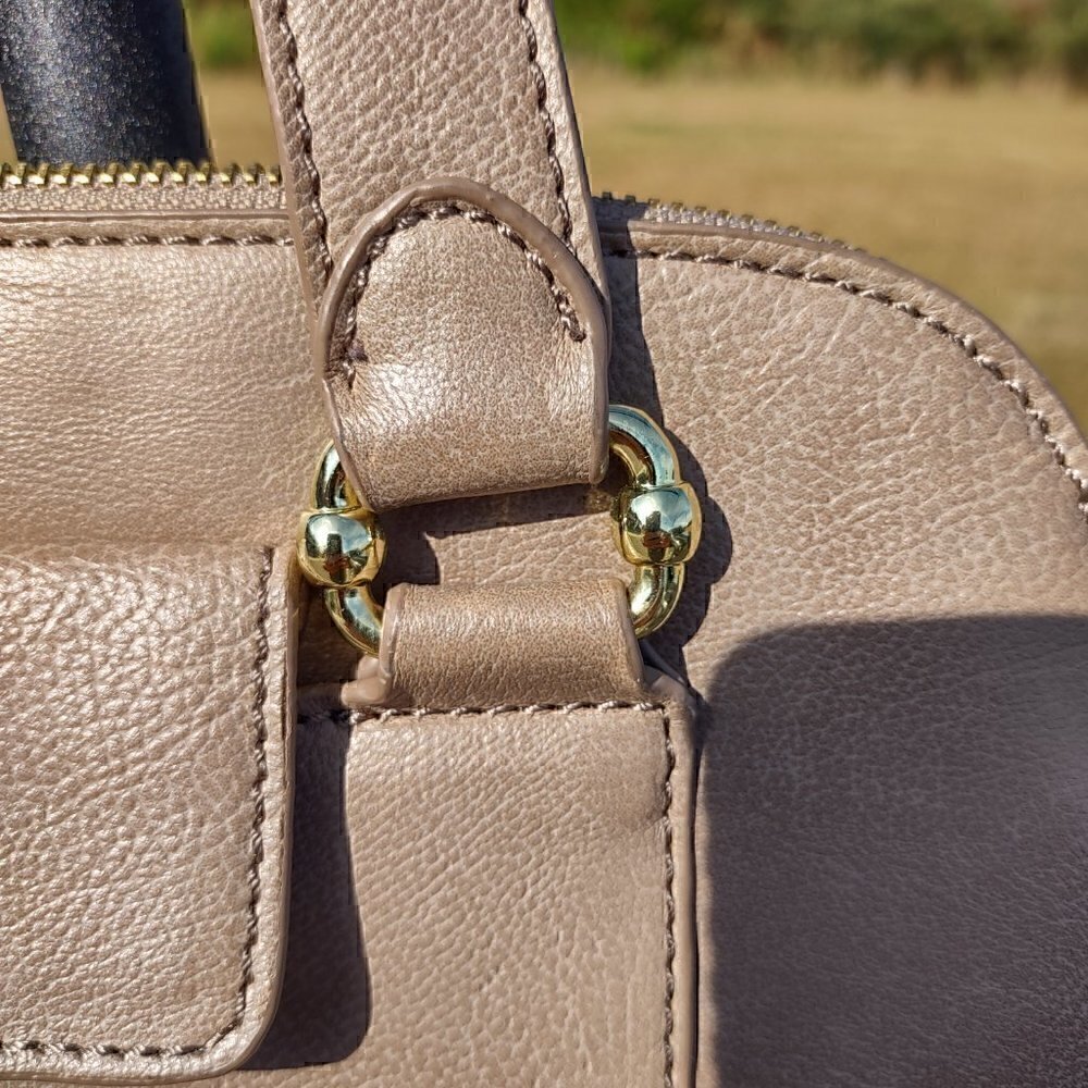 Relic Light Brown To Tan Handbag Purse - Picture 3 of 14